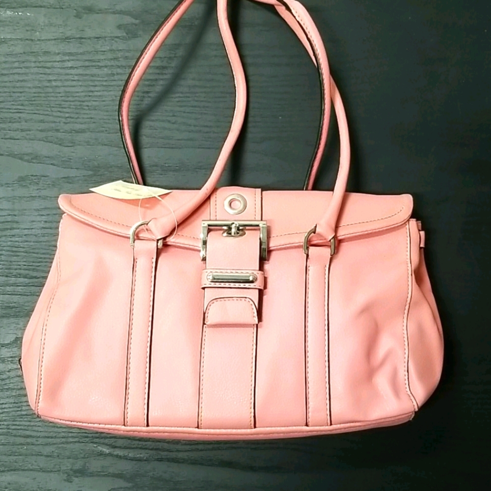 Beautiful pink handbag!